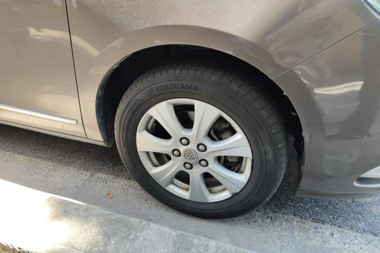 Used Buick GL8 2014 3.0L XT Luxury Business Flagship Edition Right Front Wheel Hub