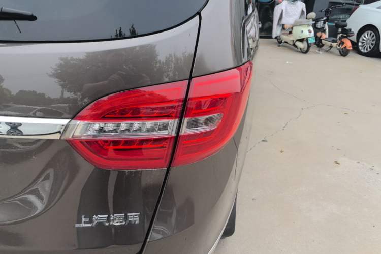 Used Buick GL8 2014 3.0L GT Luxury Business Haoya Edition Right Rear Taillight
