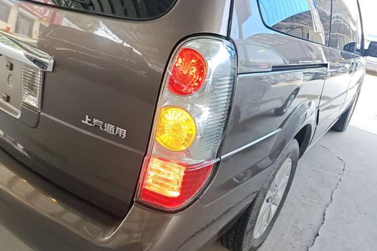Used Buick GL8 2014 2.4L Classic Edition Right Rear Taillight