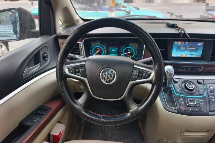 Used Buick GL8 2014 3.0L XT Luxury Business Flagship Edition Steering Wheel