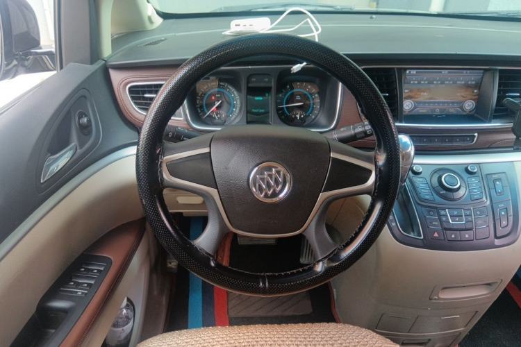Used Buick GL8 2014 2.4L CT Luxury Business Comfort Edition Steering Wheel
