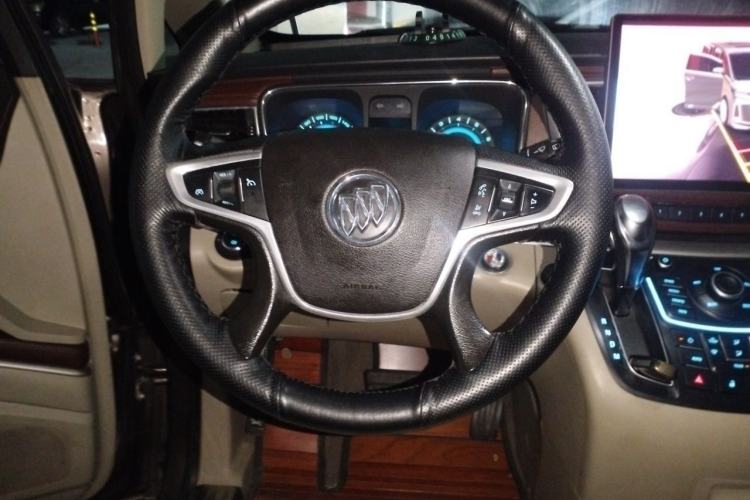 Used Buick GL8 2014 2.4L LT Luxury Business Executive Edition Steering Wheel