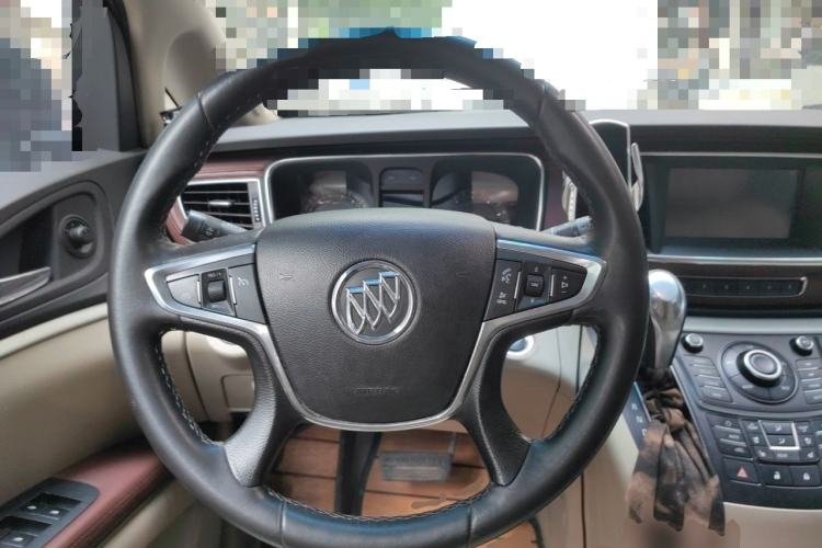 Used Buick GL8 2014 3.0L XT Luxury Business Flagship Edition Steering Wheel