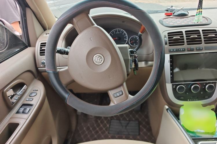 Used Buick GL8 2014 2.4L Classic Edition Steering Wheel