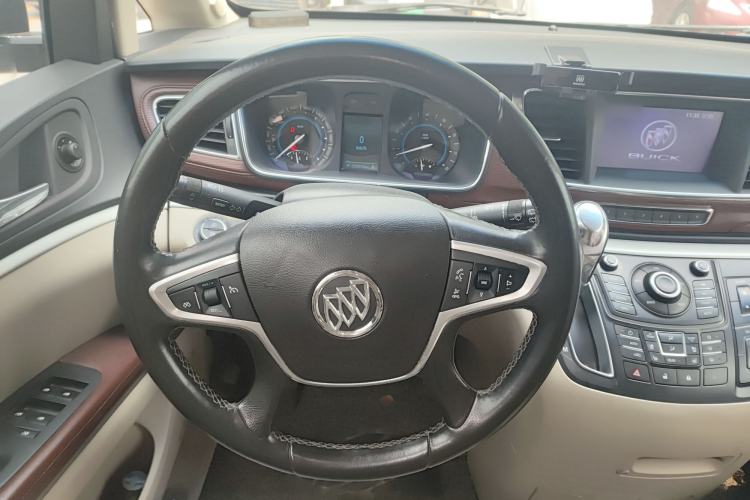 Used Buick GL8 2014 3.0L XT Luxury Business Flagship Edition Steering Wheel