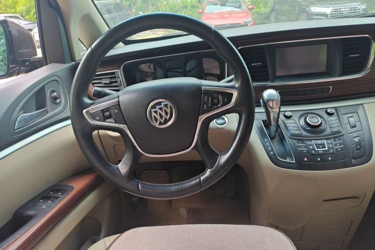 Used Buick GL8 2014 3.0L XT Luxury Business Flagship Edition Steering Wheel