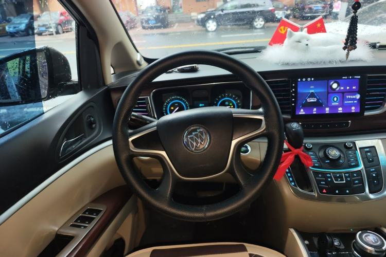 Used Buick GL8 2014 2.4L CT Luxury Business Comfort Edition Steering Wheel
