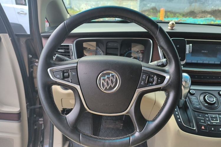 Used Buick GL8 2014 3.0L GT Luxury Business Haoya Edition Steering Wheel