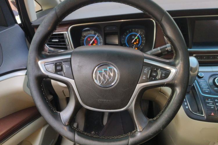 Used Buick GL8 2014 3.0L XT Luxury Business Flagship Edition Steering Wheel