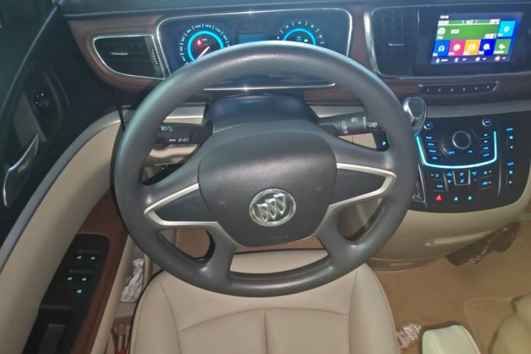 Used Buick GL8 2014 2.4L CT Luxury Business Comfort Edition Steering Wheel