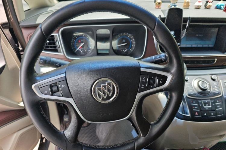 Used Buick GL8 2014 2.4L LT Luxury Business Executive Edition Steering Wheel