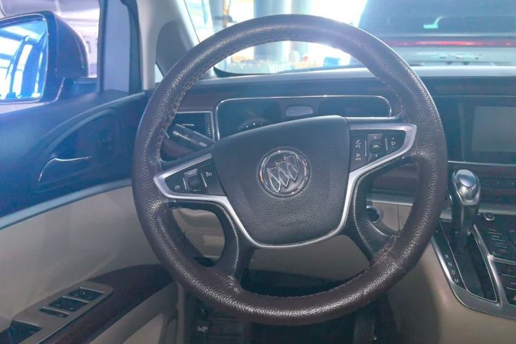Used Buick GL8 2014 3.0L GT Luxury Business Haoya Edition Steering Wheel