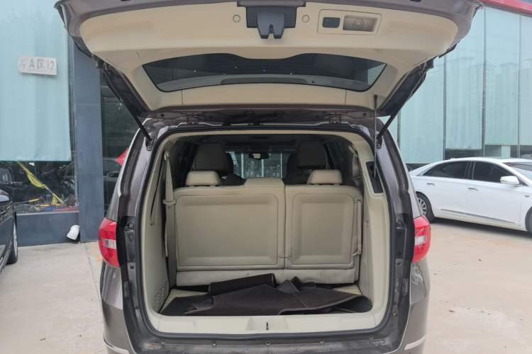 Used Buick GL8 2014 3.0L GT Luxury Business Haoya Edition Trunk