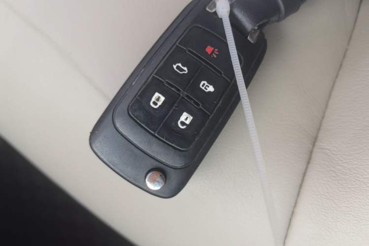 Used Buick GL8 2014 3.0L GT Luxury Business Haoya Edition Vehicle Key
