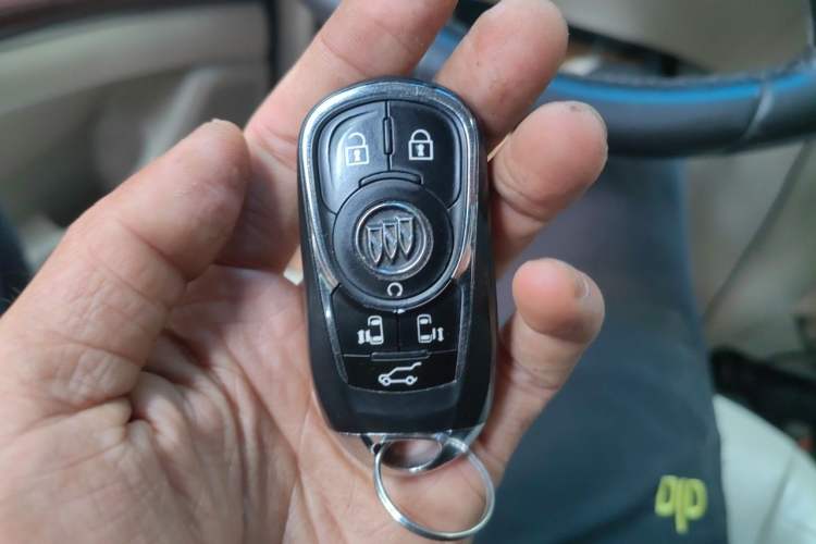 Used Buick GL8 2014 3.0L XT Luxury Business Flagship Edition Vehicle Key