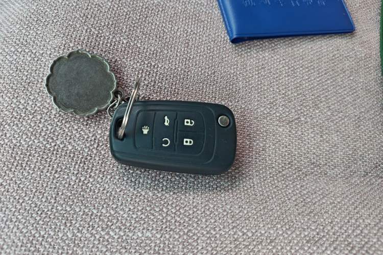Used Buick GL8 2014 3.0L XT Luxury Business Flagship Edition Vehicle Key