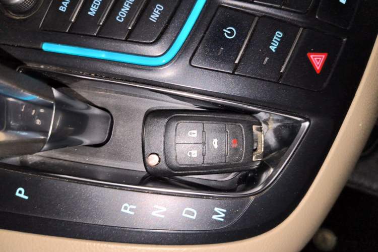 Used Buick GL8 2014 2.4L CT Luxury Business Comfort Edition Vehicle Key
