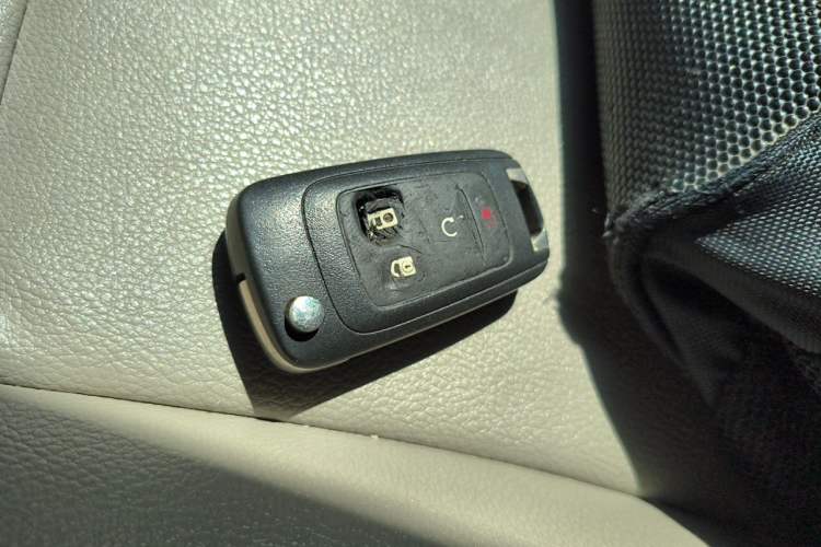 Used Buick GL8 2014 2.4L CT Luxury Business Comfort Edition Vehicle Key