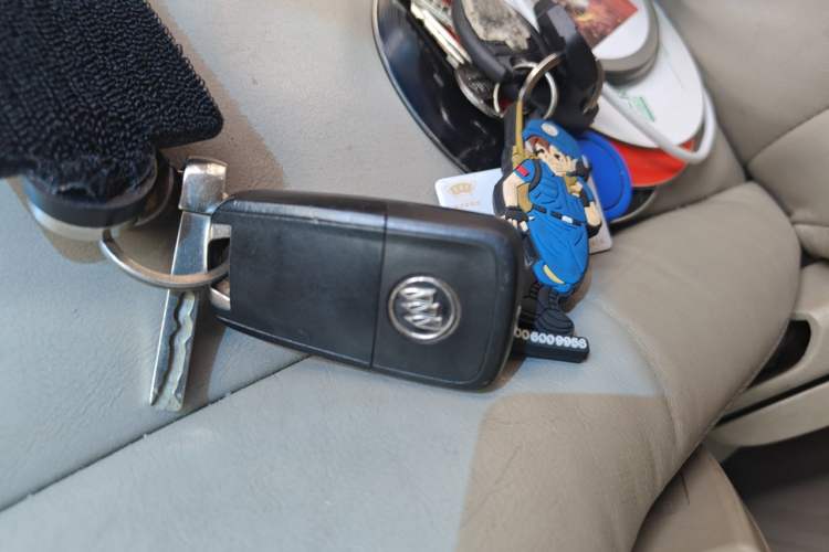 Used Buick GL8 2014 3.0L GT Luxury Business Haoya Edition Vehicle Key