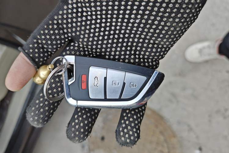 Used Buick GL8 2014 2.4L LT Luxury Business Executive Edition Vehicle Key
