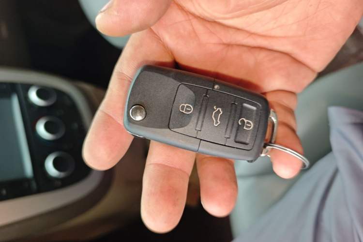 Used Buick GL8 2014 2.4L Classic Edition Vehicle Key