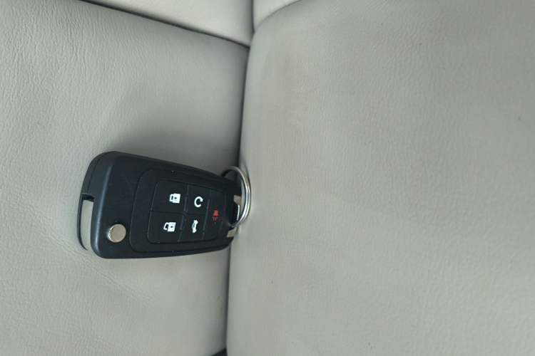 Used Buick GL8 2014 3.0L GT Luxury Business Haoya Edition Vehicle Key