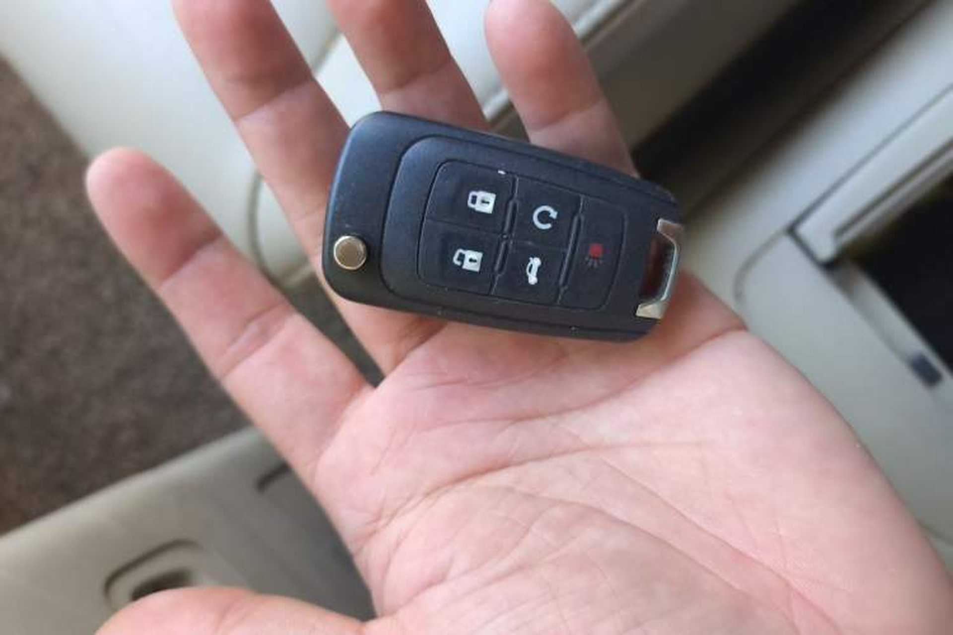 Used Buick GL8 2014 3.0L GT Luxury Business Haoya Edition Vehicle Key