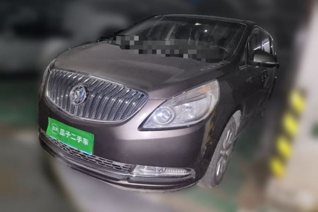 Ojetý Buick GL8 2014 2.4L CT Luxury Business Comfort Edition