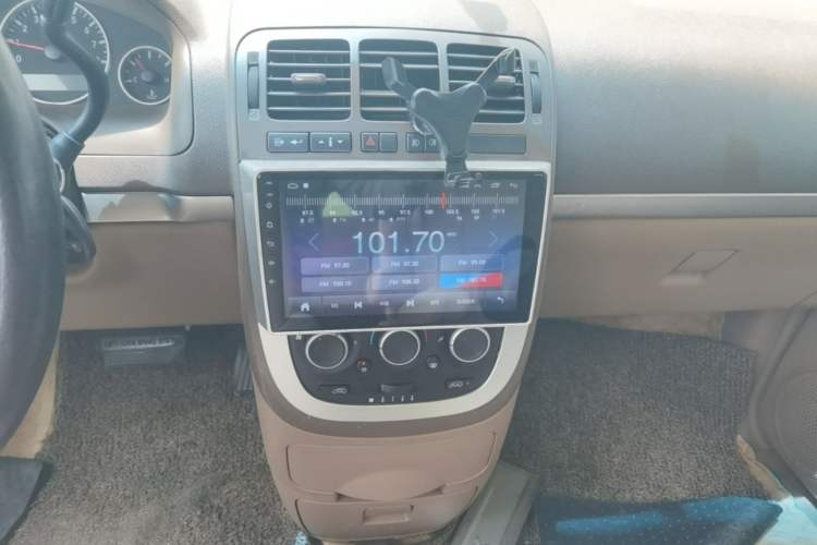Used Buick GL8 2014 2.4L Classic Edition Audio And AC Panel