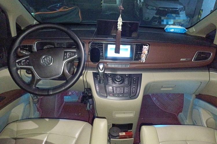 Used Buick GL8 2014 3.0L XT Luxury Business Flagship Edition Center Console