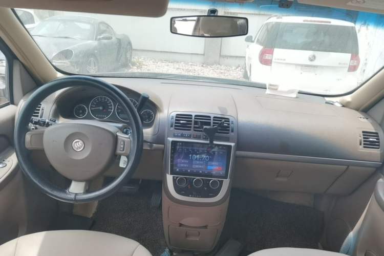 Used Buick GL8 2014 2.4L Classic Edition Center Console