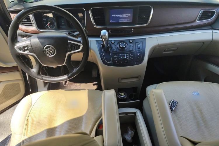 Used Buick GL8 2014 3.0L GT Luxury Business Haoya Edition Center Console