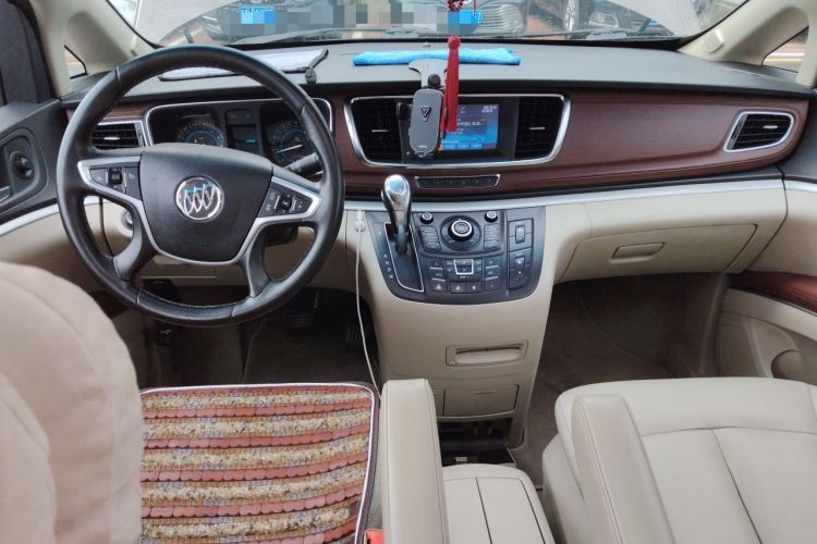 Used Buick GL8 2014 2.4L LT Luxury Business Executive Edition Center Console