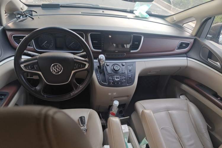 Used Buick GL8 2014 2.4L LT Luxury Business Executive Edition Center Console