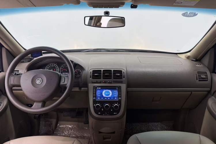 Used Buick GL8 2014 2.4L Classic Edition Center Console