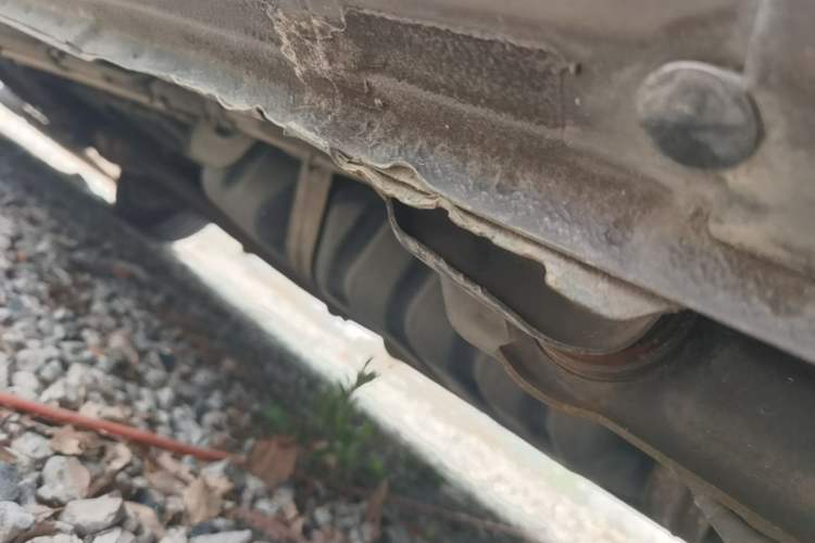 Used Buick GL8 2014 2.4L Classic Edition Chassis Rear Left