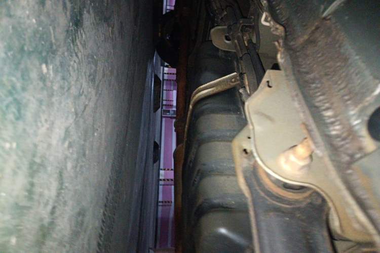 Used Buick GL8 2014 2.4L Comfort Edition Chassis Rear Left