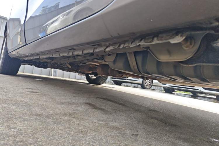 Used Buick GL8 2014 2.4L CT Luxury Business Comfort Edition Chassis Rear Left