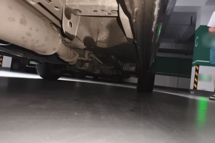 Used Buick GL8 2014 2.4L Classic Edition Chassis Rear Right
