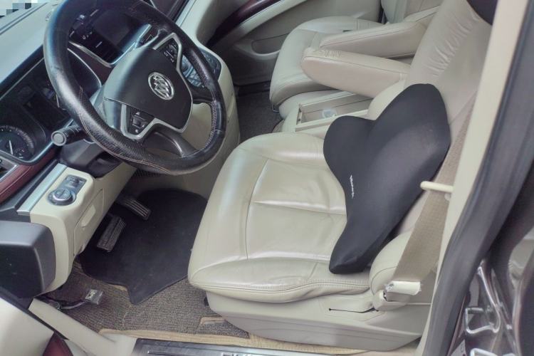 Used Buick GL8 2014 2.4L Executive Edition Driver Seat