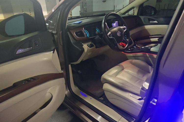 Used Buick GL8 2014 3.0L GT Luxury Business Haoya Edition Driver Seat