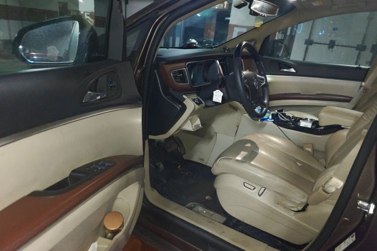 Used Buick GL8 2014 2.4L LT Luxury Business Executive Edition Driver Seat