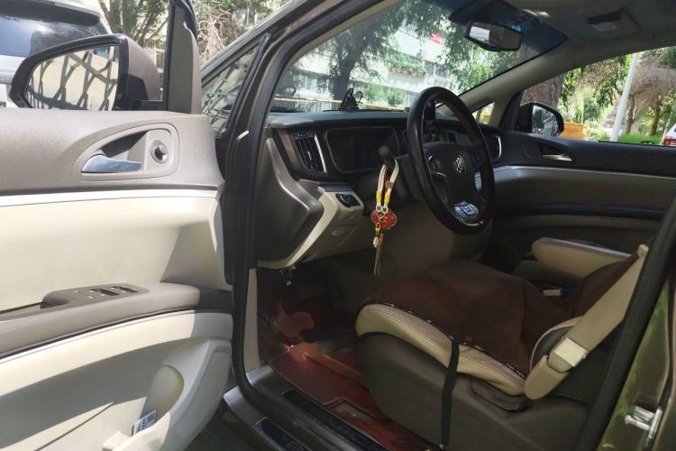 Used Buick GL8 2014 2.4L LT Luxury Business Executive Edition Driver Seat