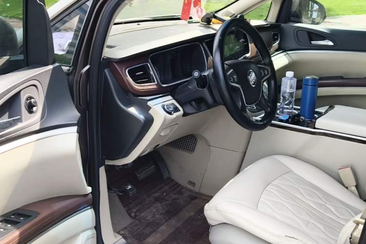 Used Buick GL8 2014 2.4L LT Luxury Business Executive Edition Driver Seat