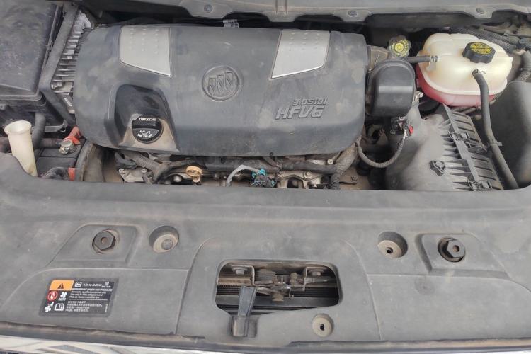 Used Buick GL8 2014 3.0L GT Luxury Business Haoya Edition Engine Bay
