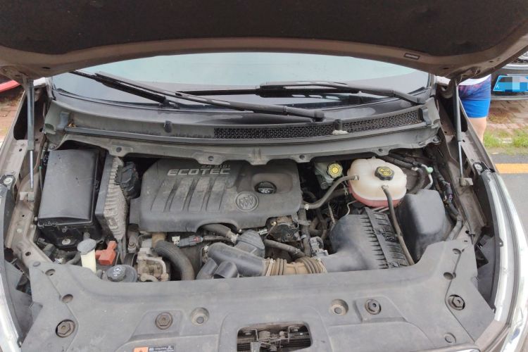 Used Buick GL8 2014 2.4L LT Luxury Business Executive Edition Engine Bay