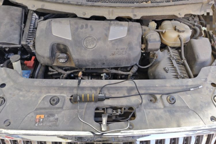 Used Buick GL8 2014 3.0L XT Luxury Business Flagship Edition Engine Bay