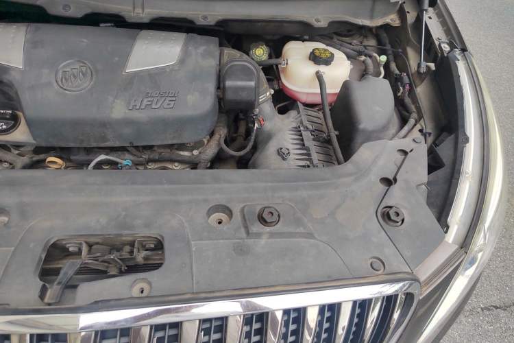 Used Buick GL8 2014 3.0L GT Luxury Business Haoya Edition Engine Bay Left