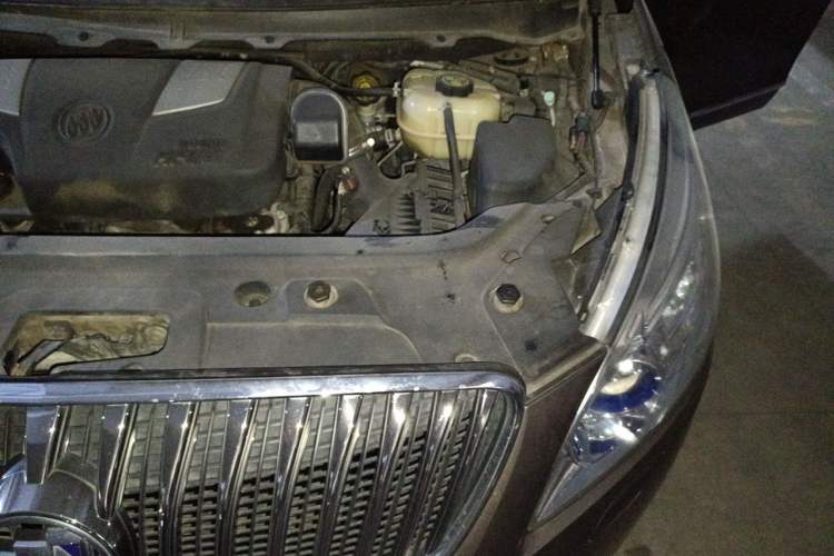 Used Buick GL8 2014 3.0L XT Luxury Business Flagship Edition Engine Bay Left