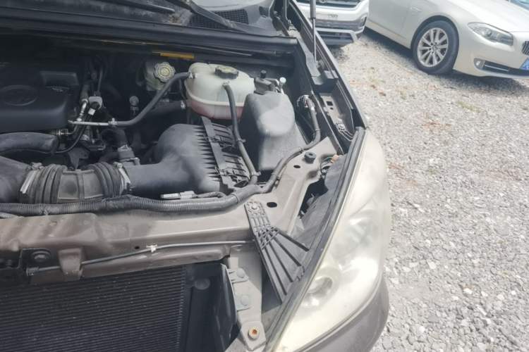 Used Buick GL8 2014 2.4L Classic Edition Engine Bay Left